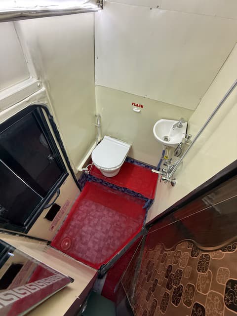 12 Seater Caravan Delhi